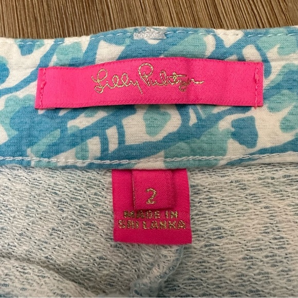 Lilly Pulitzer Palmita Stretch Short size 2 - Picture 3 of 5